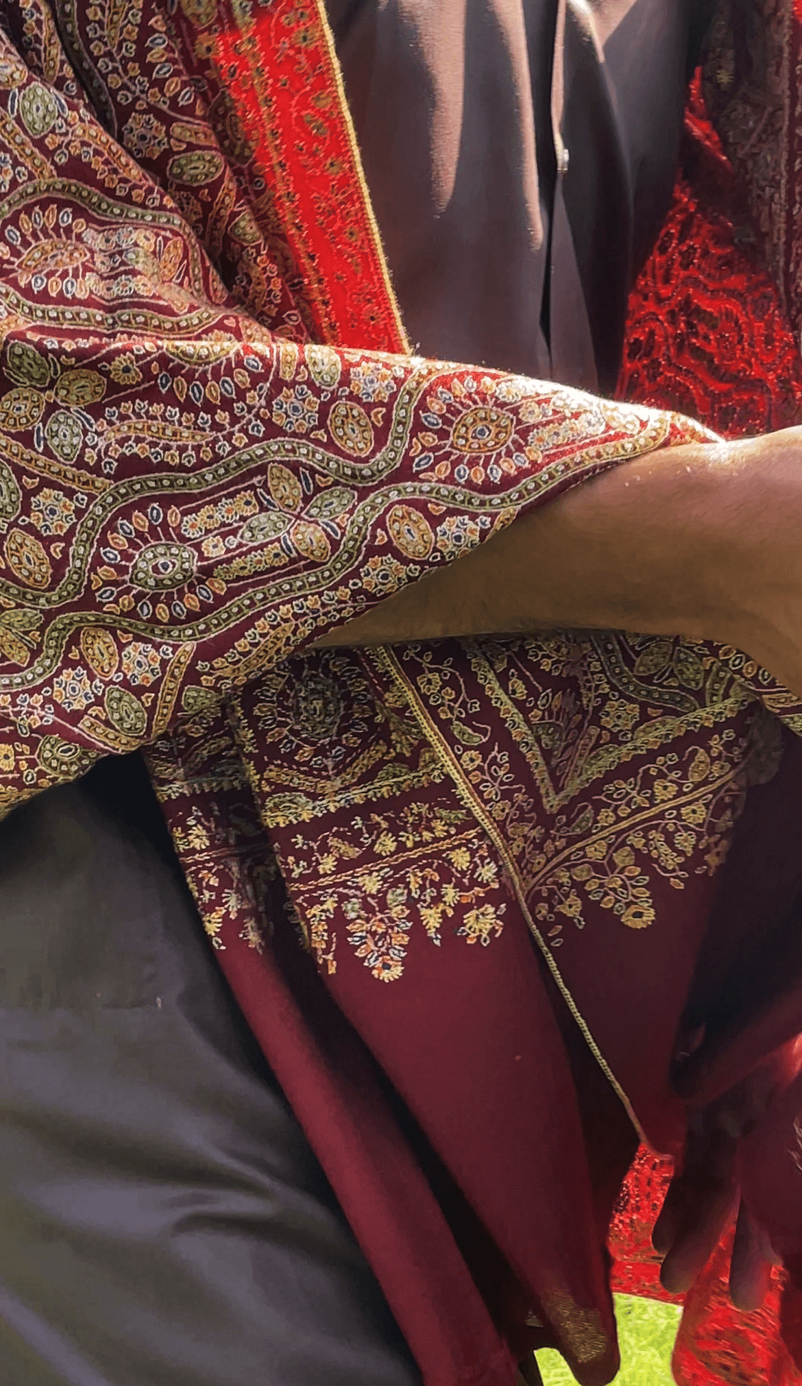 Kashmiri shawl